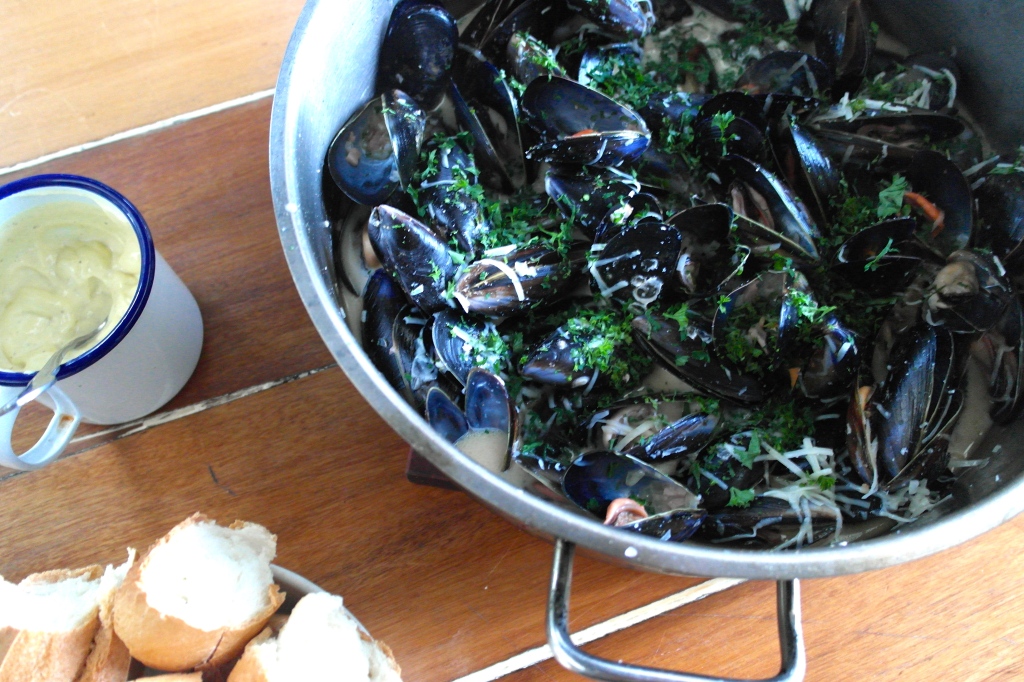 Get the mussels into your face... I need to go now